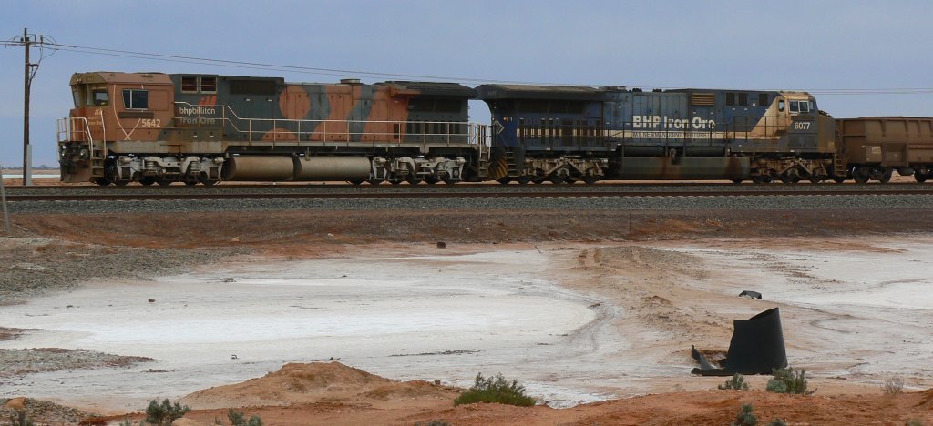 BHP locos 5642 and 6077 at Port Hedland BHP locos 5642 and 6077 at Port Hedland